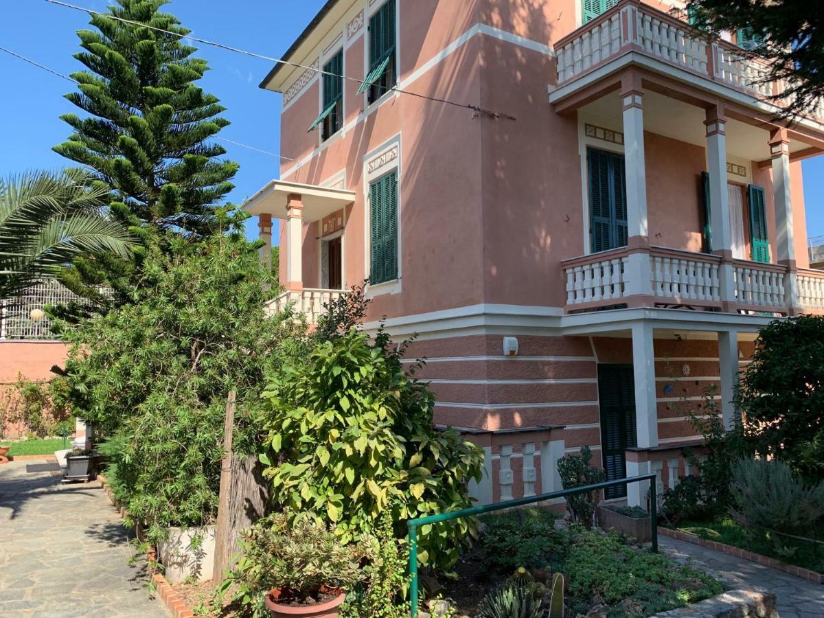 Resort Villa Rosa Maria Savona Bagian luar foto